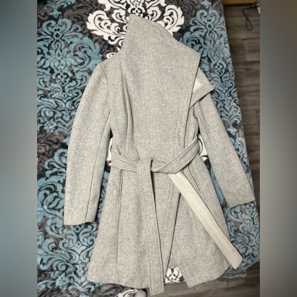 BCBGeneration Grey Coat - Picture 5 of 7